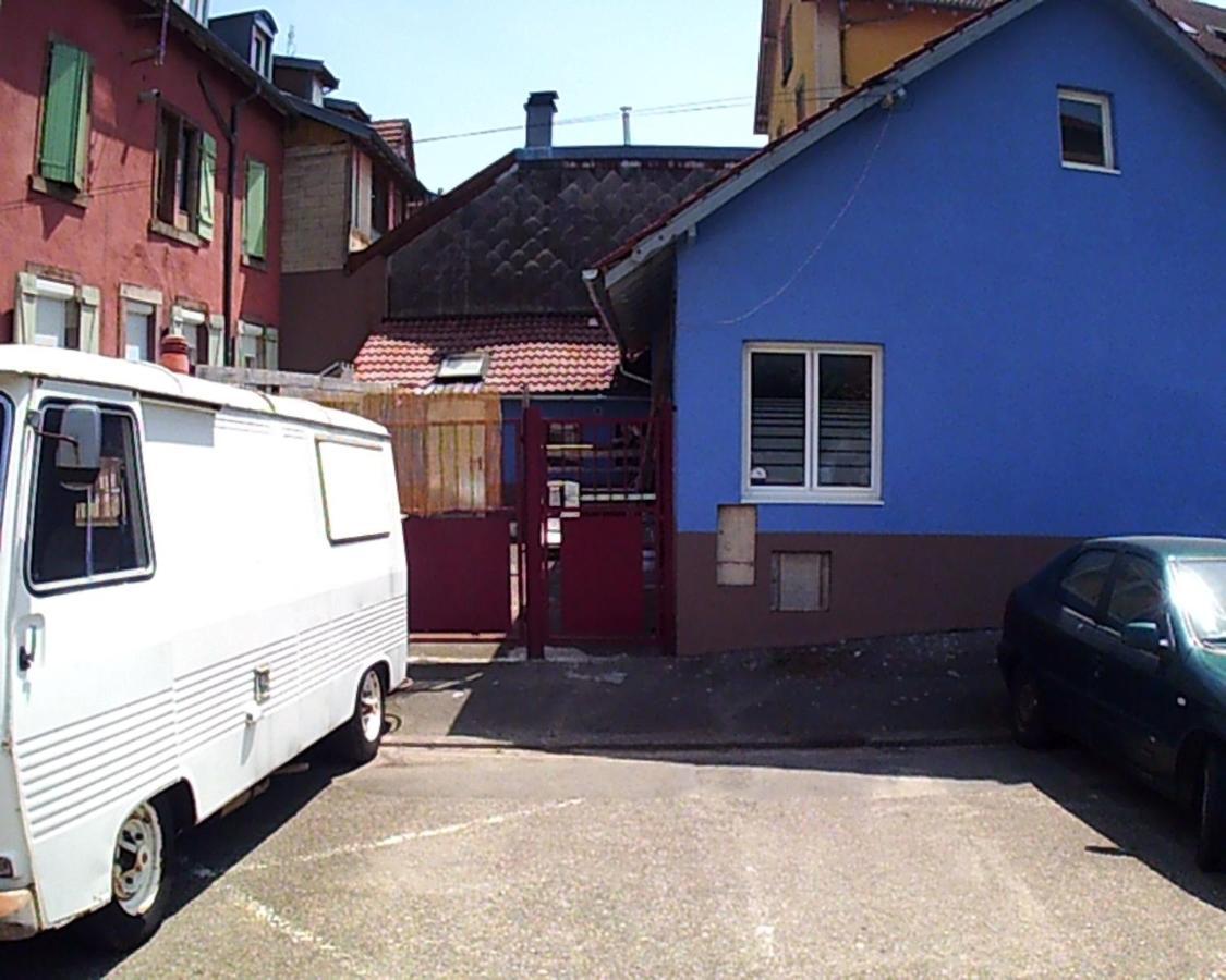 Maison Bleue Homestay