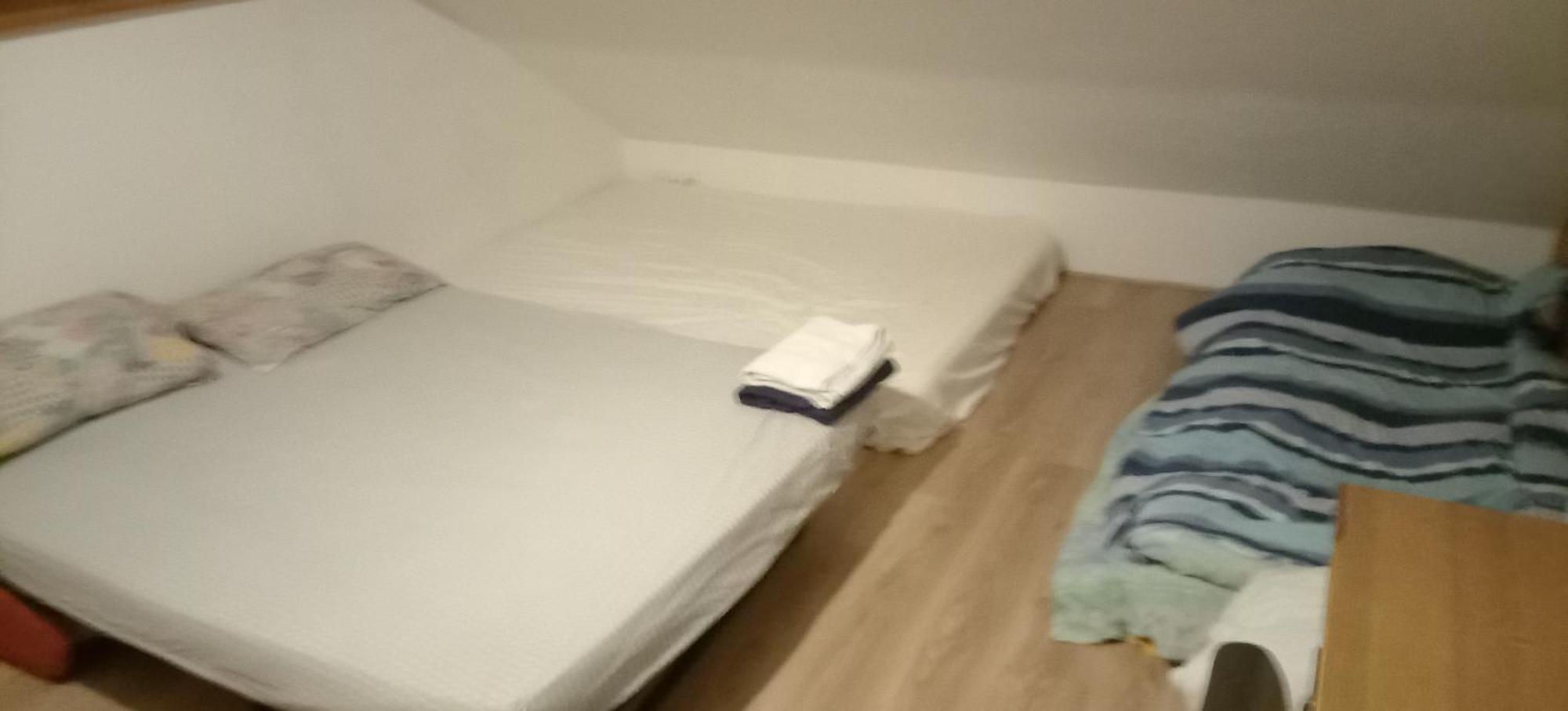 Maison Bleue Homestay *
